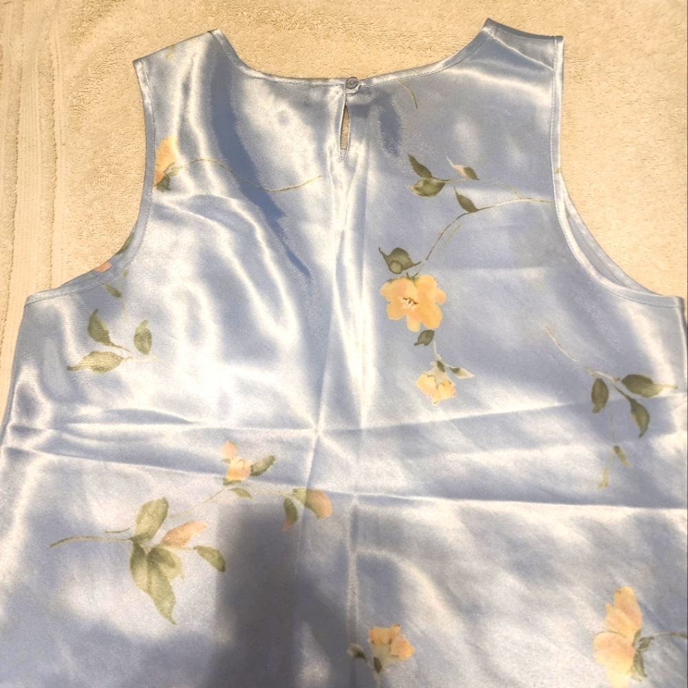 Jones New York Women's Two-Piece Pajamas - Picture 6 of 13